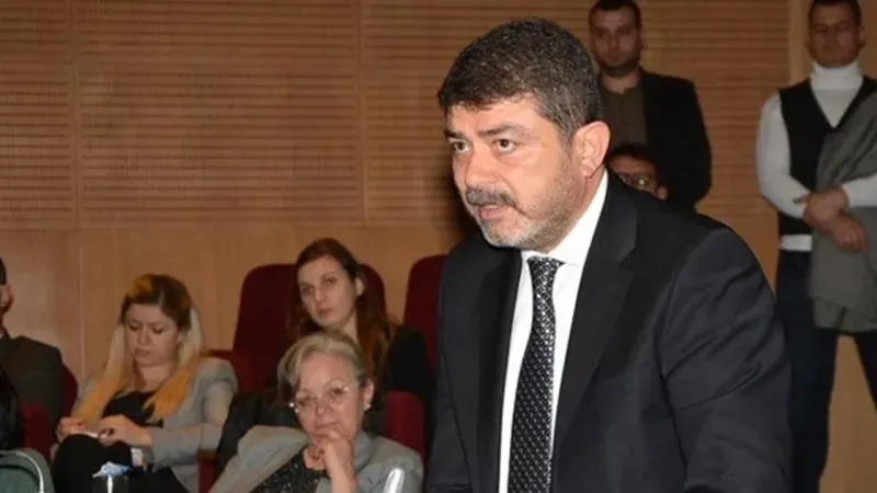 AK Parti’den İZSU'ya sert eleştiriler: ‘İzmirlinin parası hoyratça harcanıyor’