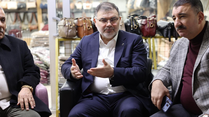 AK Partili Bilal Saygılı, Çankaya Otoparkı yıkımına karşı Kemeraltı esnafının taleplerini dinledi