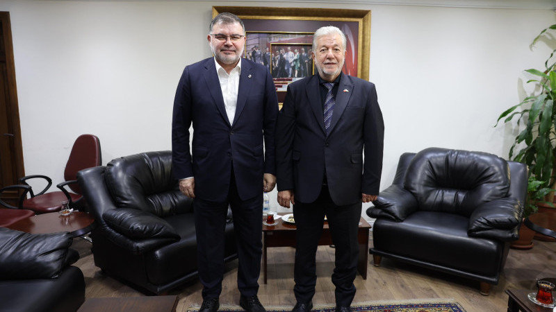 AK Partili Saygılı, Esnaf ve Sanatkârlar Odaları Birliği Başkanı Yalçın Ata’yı ziyaret etti