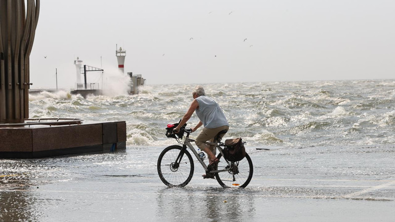 İzmir’de kuvvetli rüzgar ve fırtına uyarısı: 'Sarı' kodlu uyarı verildi