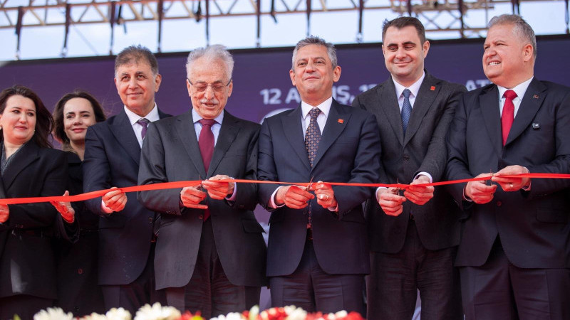 Başkan Tugay: İzmir CHP’li başkanlarıyla hizmetin şehridir