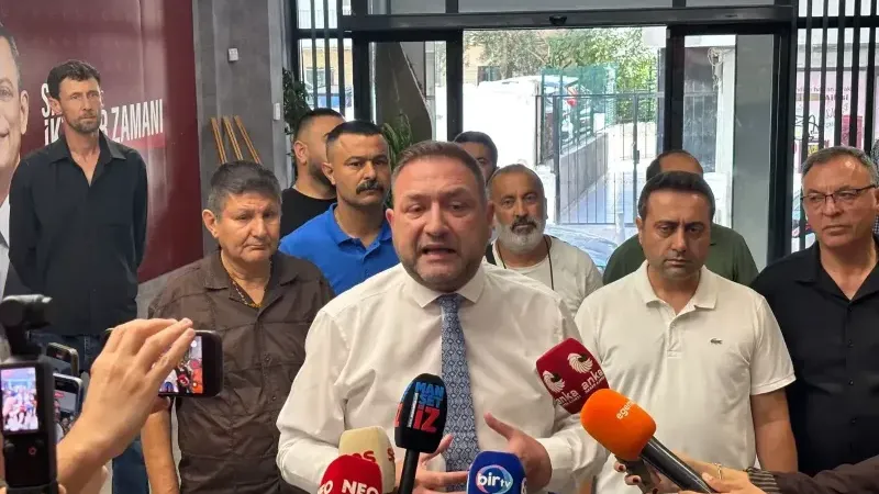 Utku Gümrükçü: “Koltuk Sevdalısı Değilim, Cumhuriyet ve CHP Sevdalısıyım”