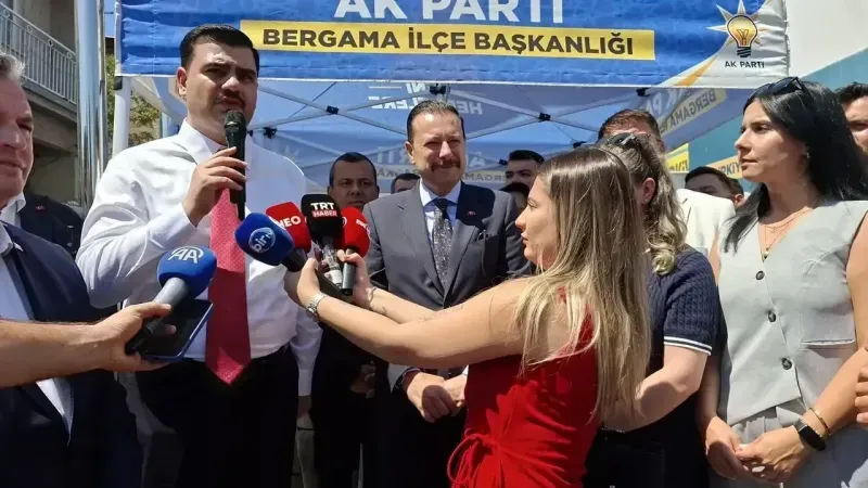 AK Partili İnan'dan Bergama ziyareti: Siyasette rakibiz ama hasım değiliz