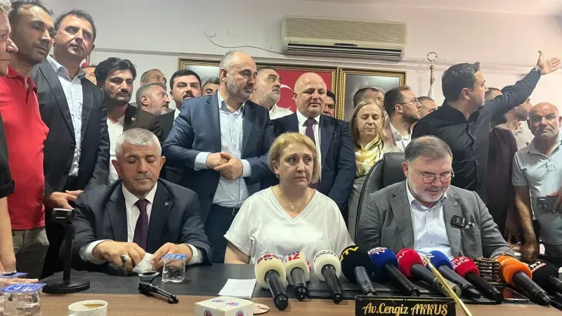 Saygılı’dan Asuman Şen’e Tebrik: “Toplumun Her Kesimini Kucaklayacağız”